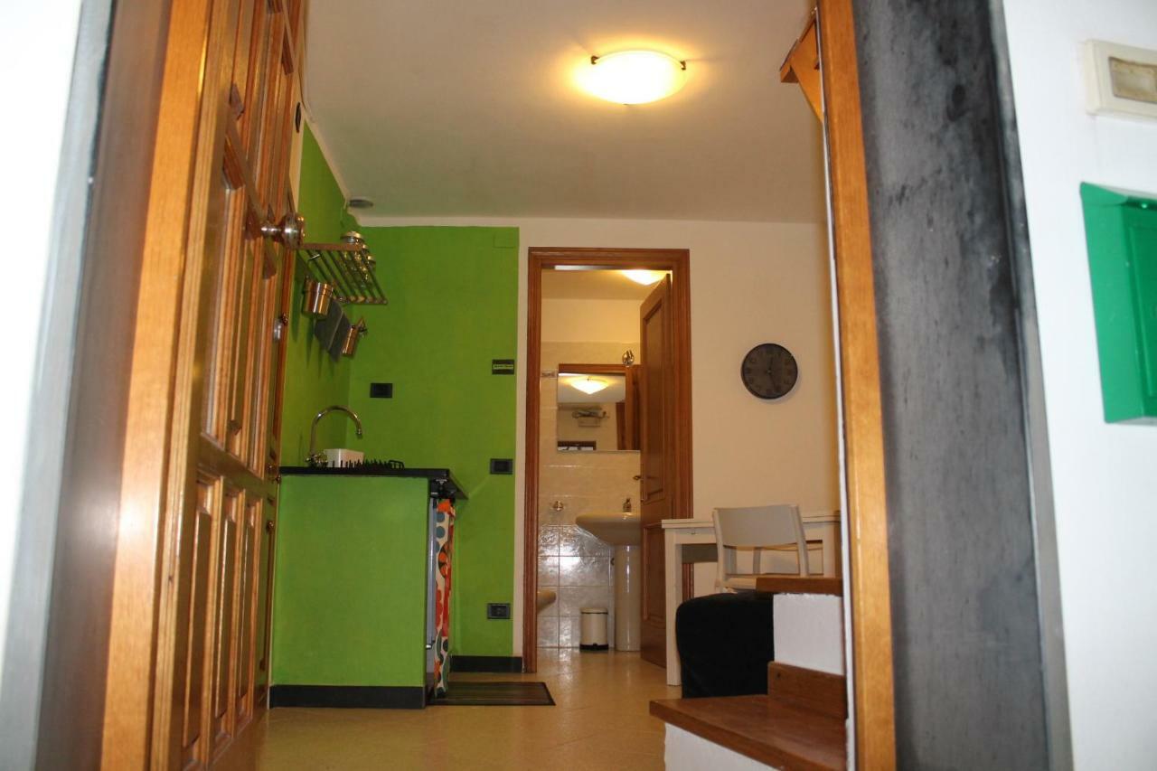 Guardando Le Stelle Appartement Vernazza Buitenkant foto